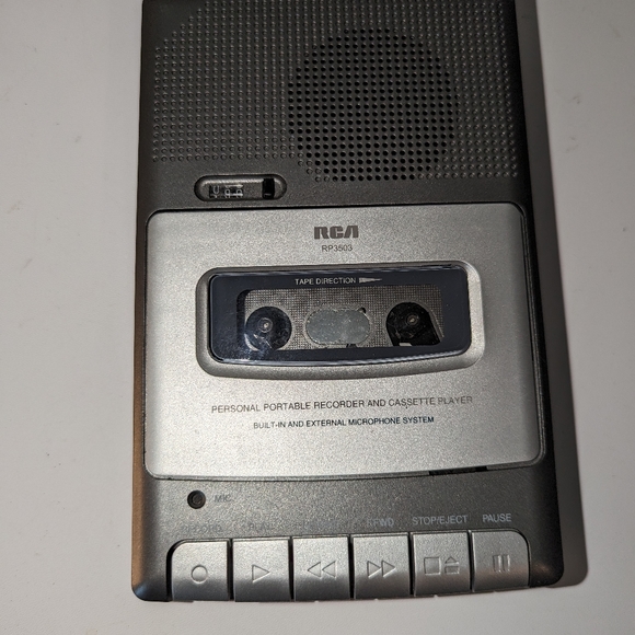 RCA RP3503 "Shoebox" Cassette Voice Recorder - Picture 1 of 4